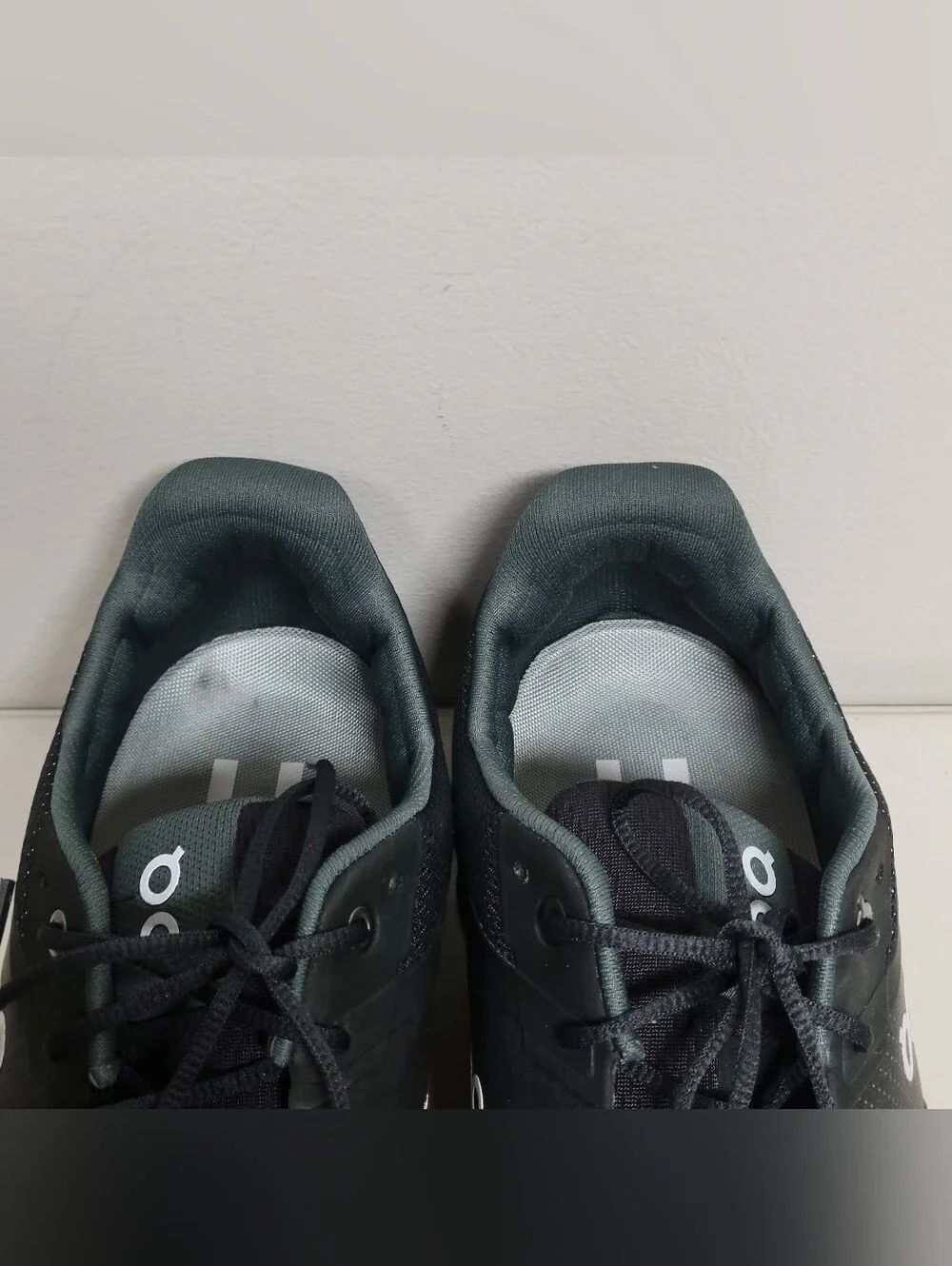 On Running Cloudace Running Shoes Men's Size 13.